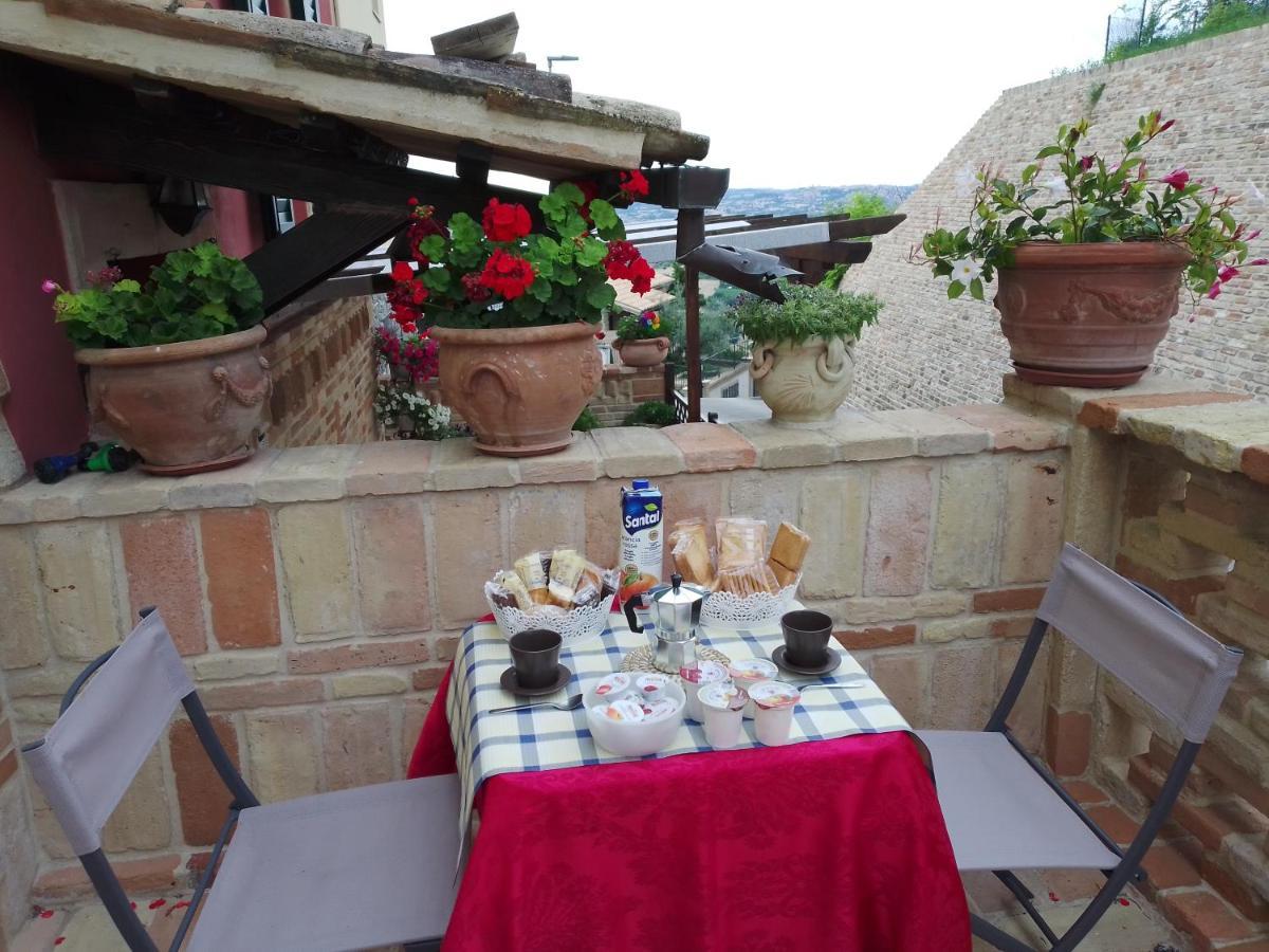 La Casetta Del Muratore Recanati Exterior foto